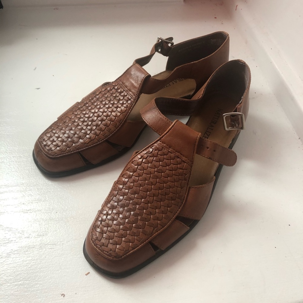 Vintage Naturalizer leather shoes